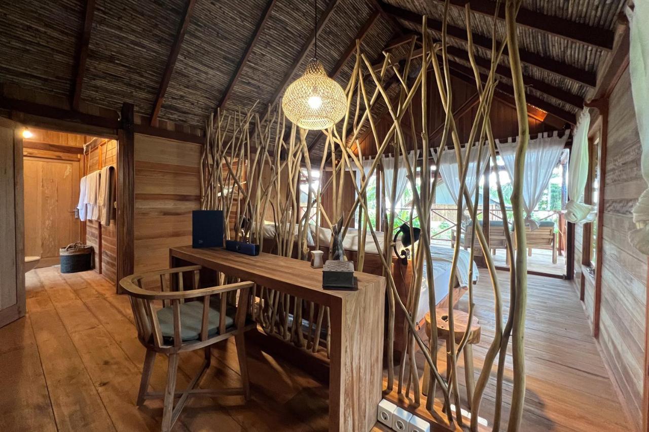 Metita Beach & Dive Resort Daruba Exterior foto