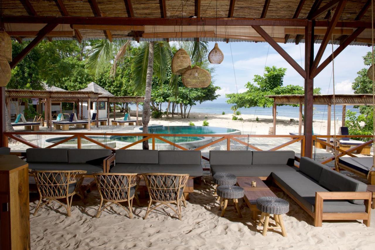 Metita Beach & Dive Resort Daruba Exterior foto