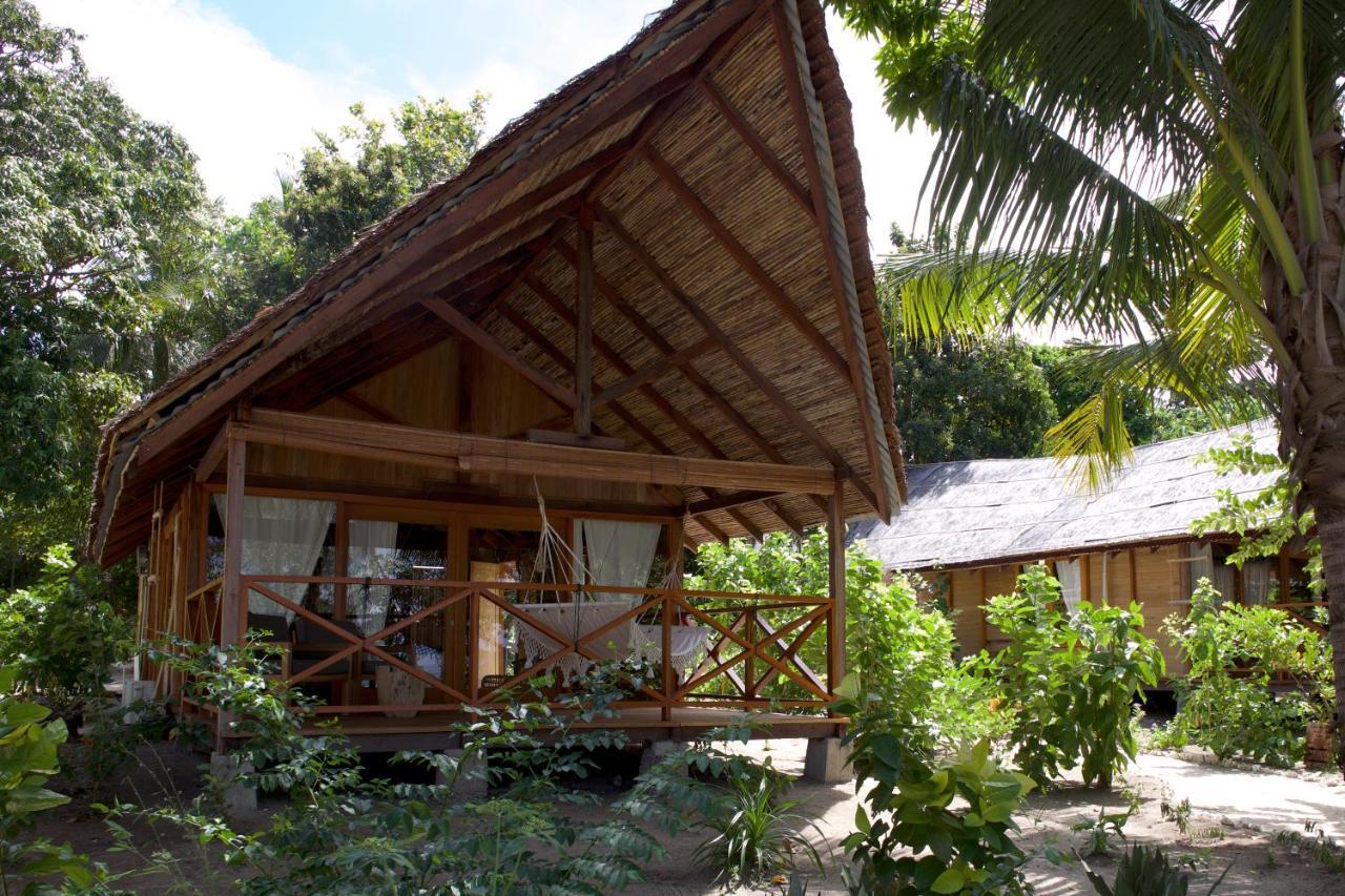 Metita Beach & Dive Resort Daruba Exterior foto