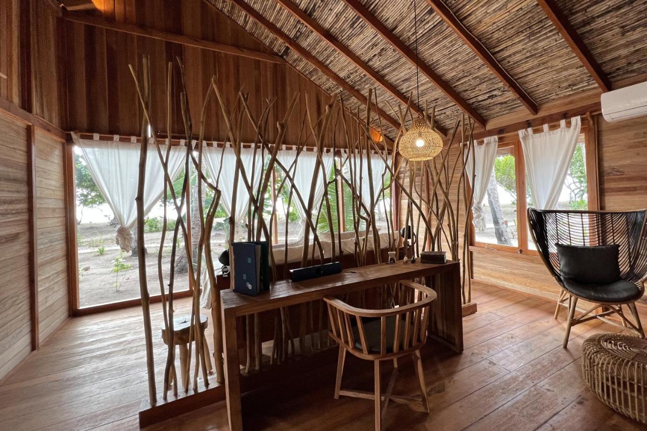 Metita Beach & Dive Resort Daruba Exterior foto